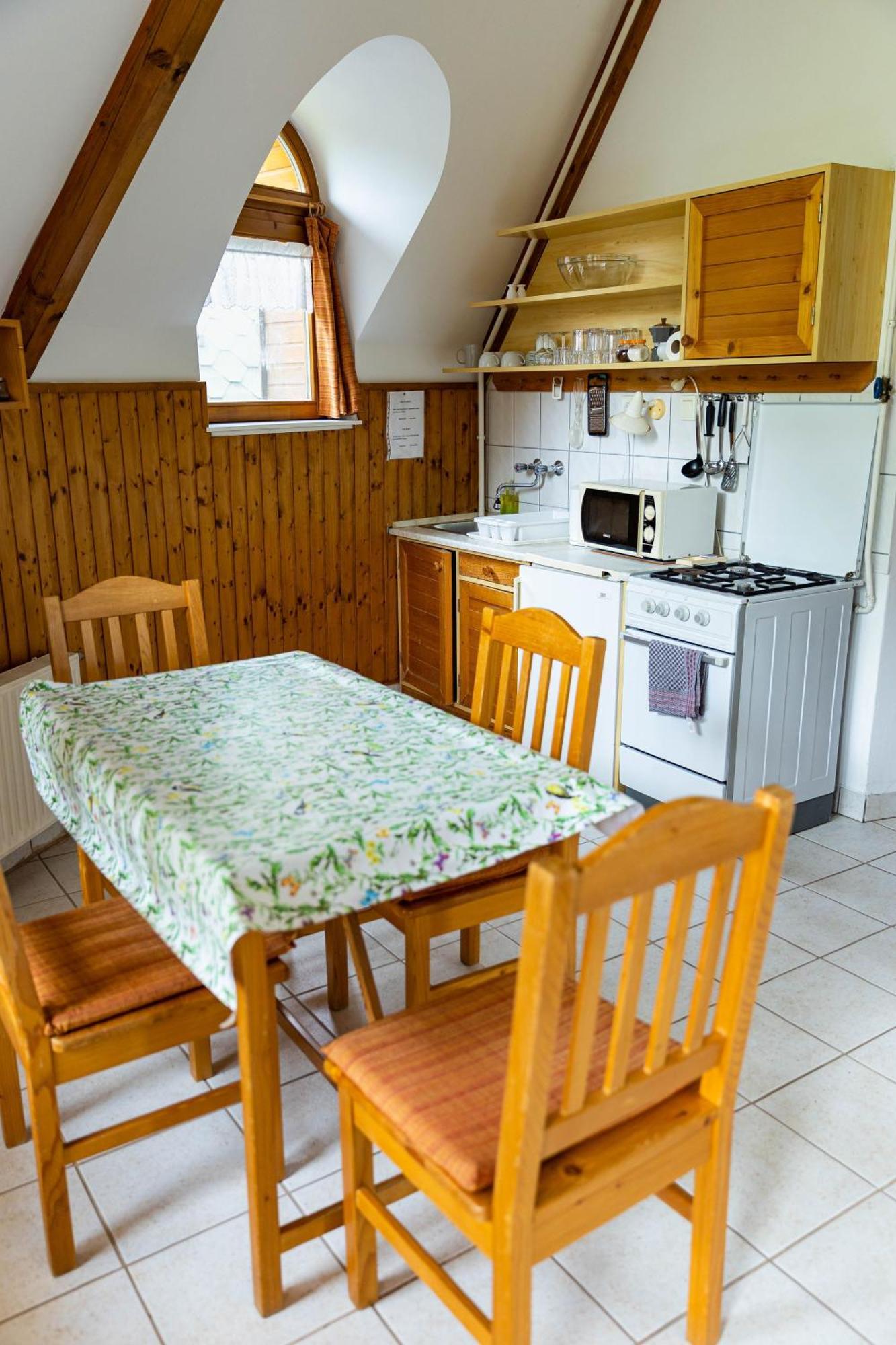 Gesztenye Nyaralopark Balatonudvari Luaran gambar