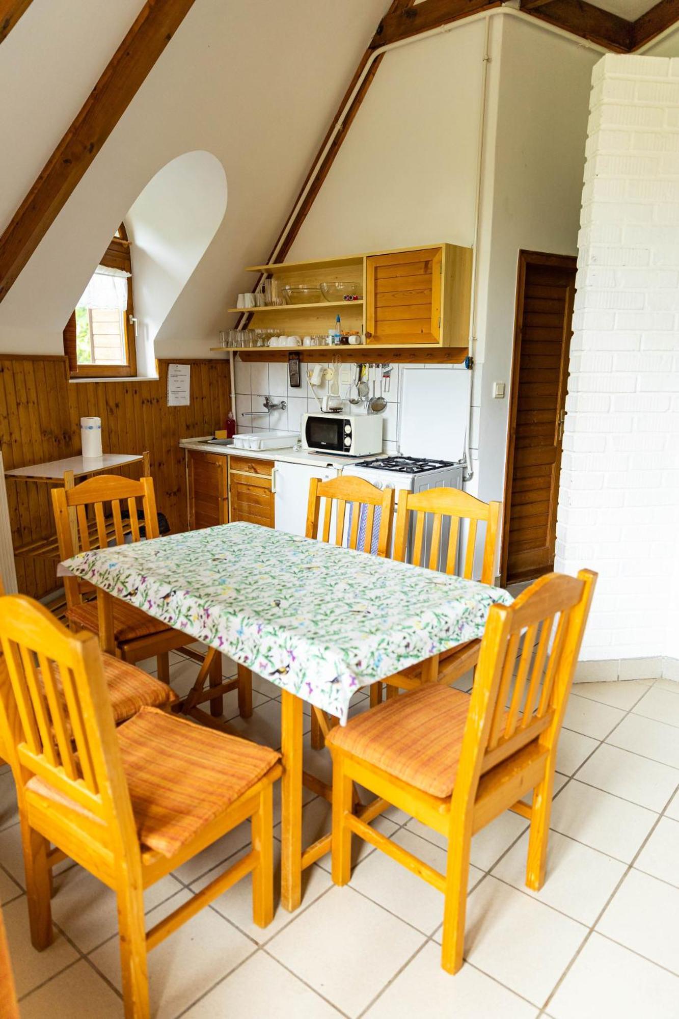 Gesztenye Nyaralopark Balatonudvari Luaran gambar